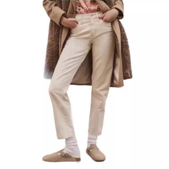 J. Crew Denim - NWT J Crew Slouchy Boyfriend Jean Size 25 in Cream Off-White Denim $148 BD367